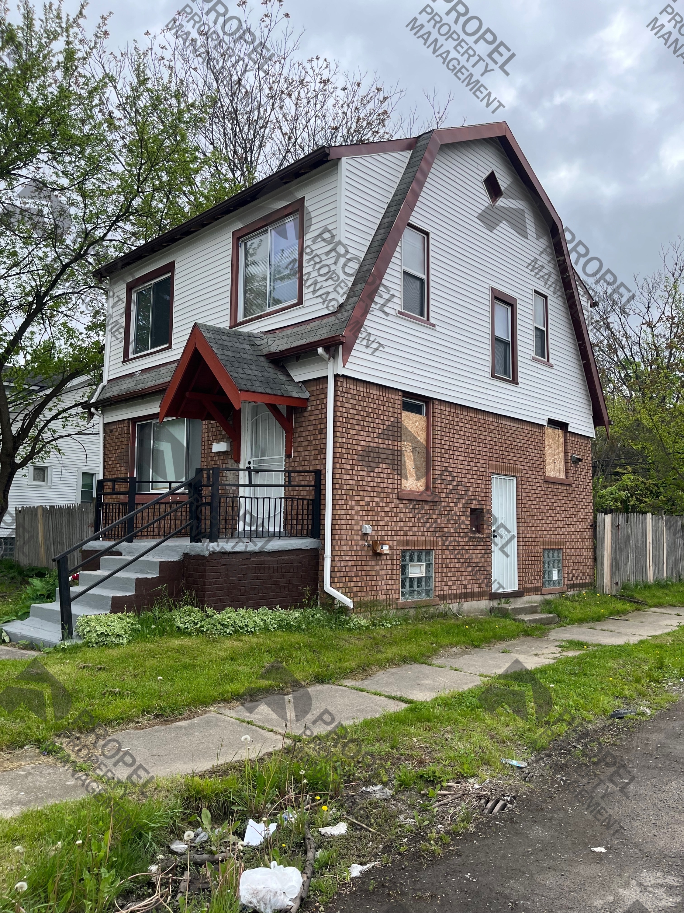 Property thumbnail image