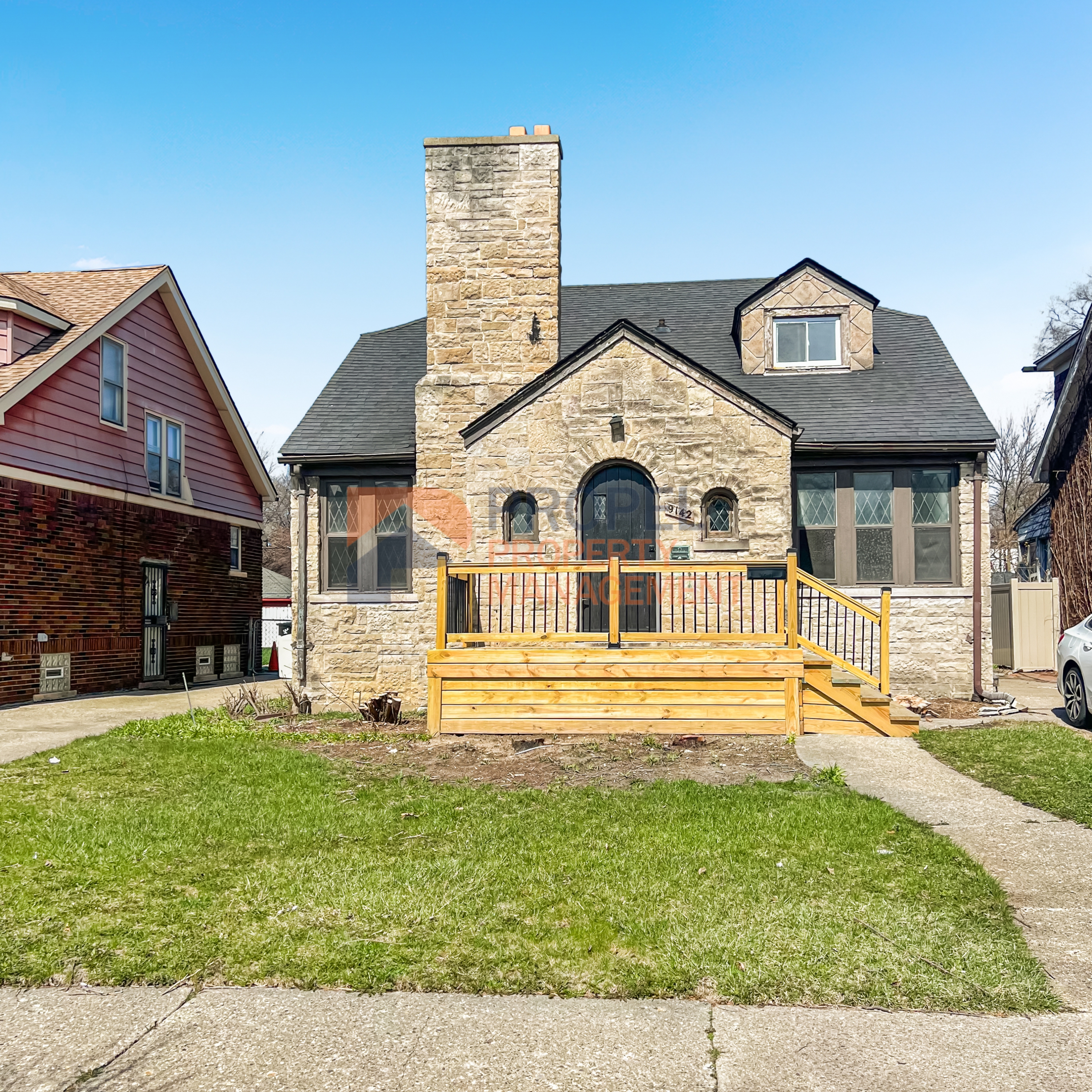 Property main image