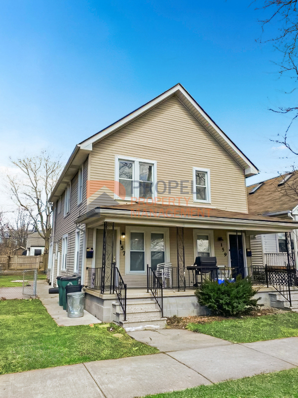 157 East Bennett Avenue