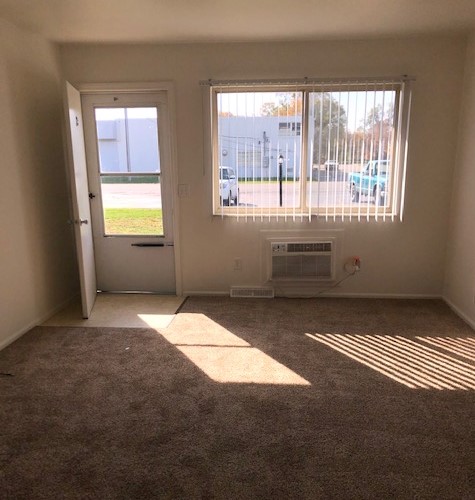 5050 Northfield Drive - 11